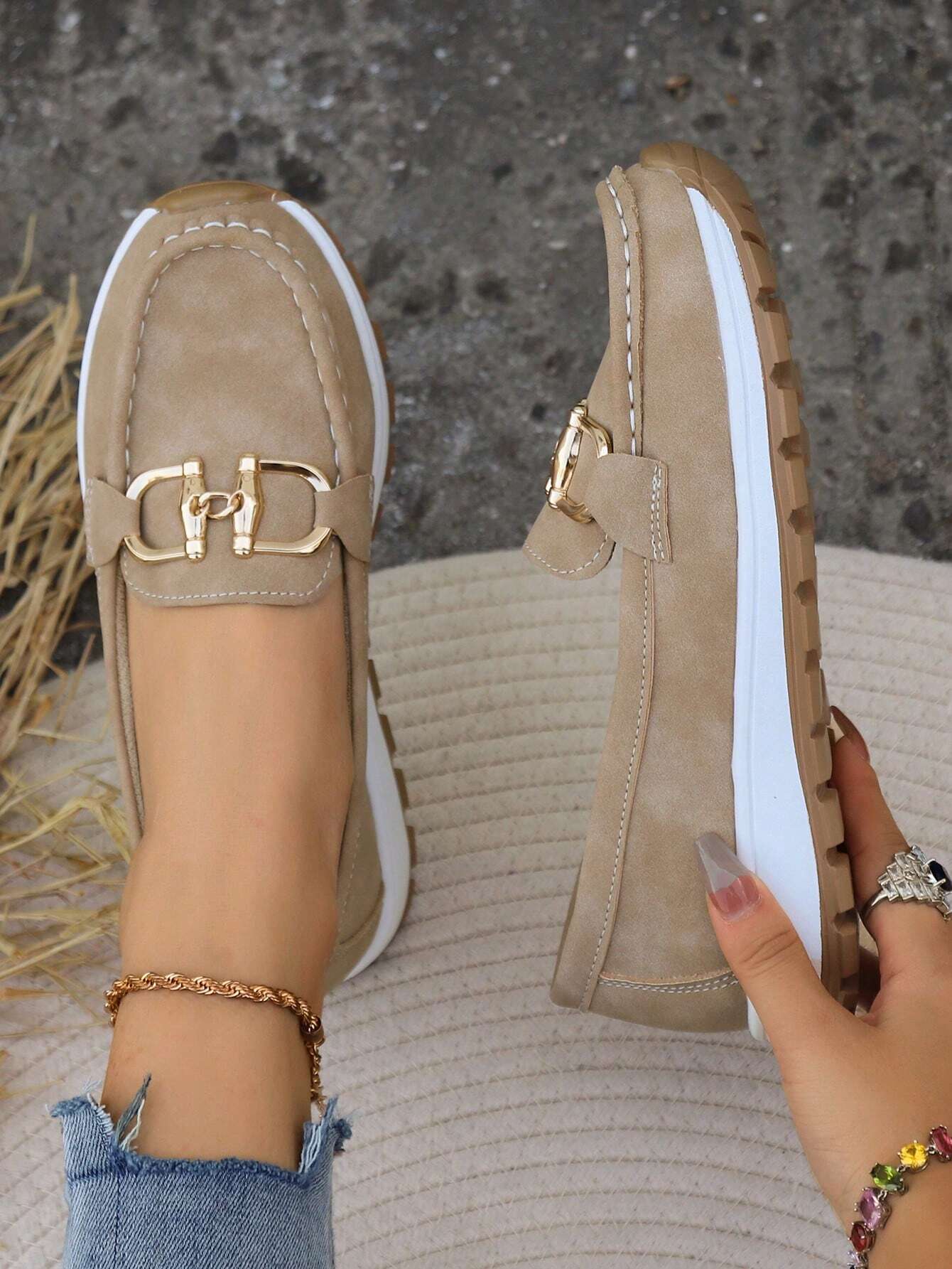 Dana | Flat Buckle Loafers