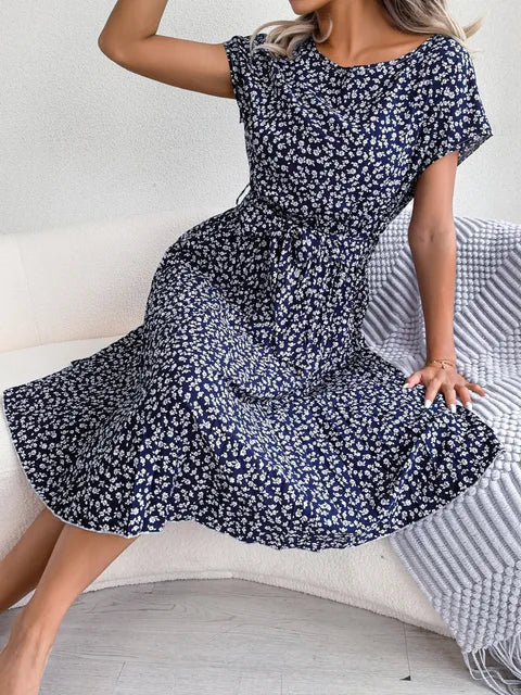 Toni | Line Dress