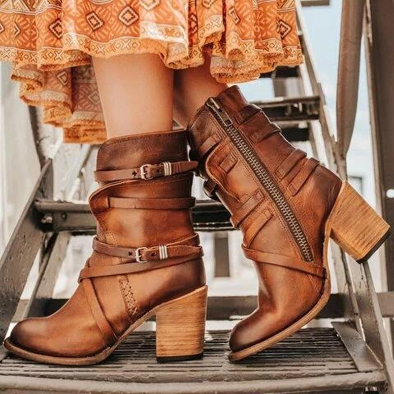 Makenzy | Leather Ankle Boots - Slouchy Distressed Design - Buckle Straps - Block Heel