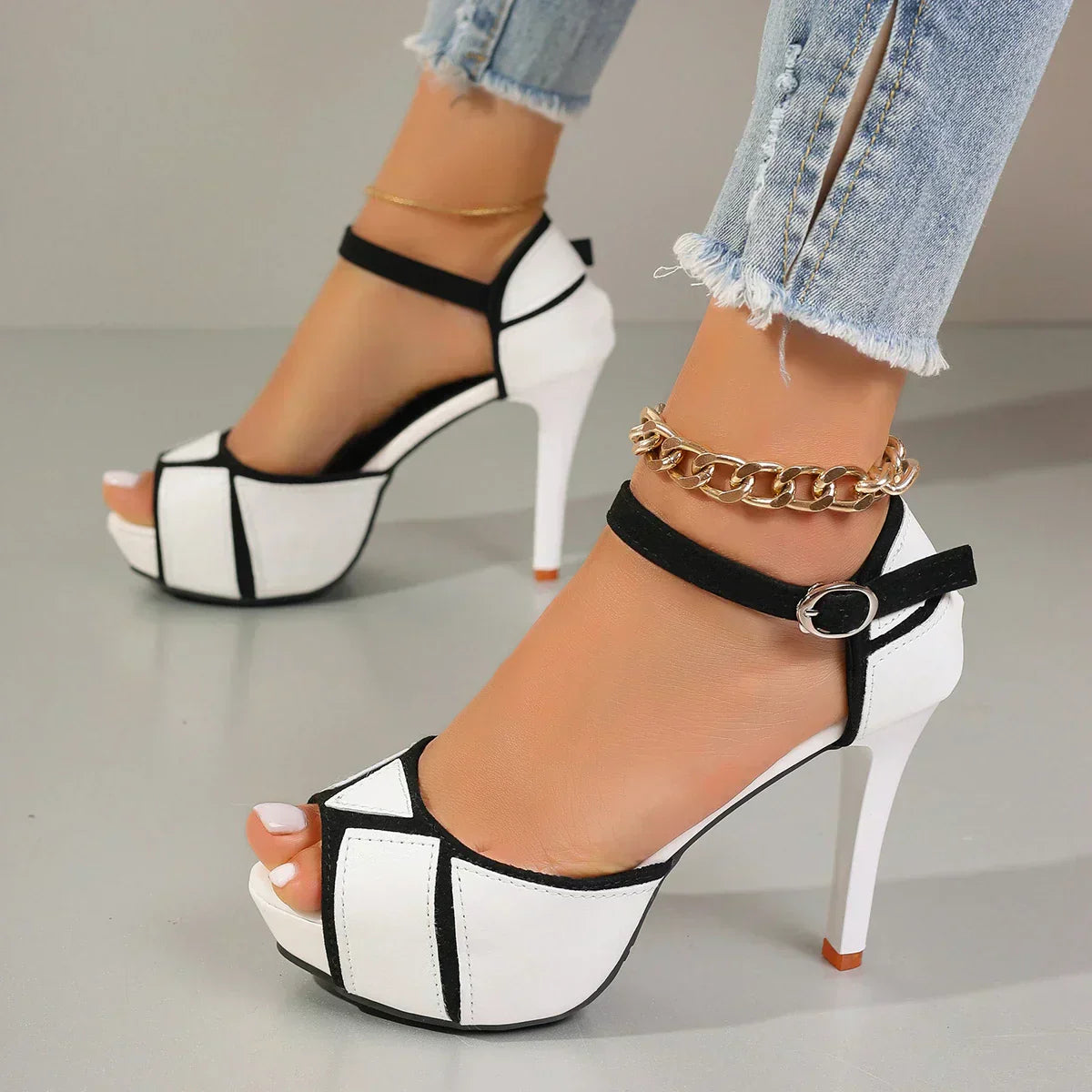Genesis | Marise Heels