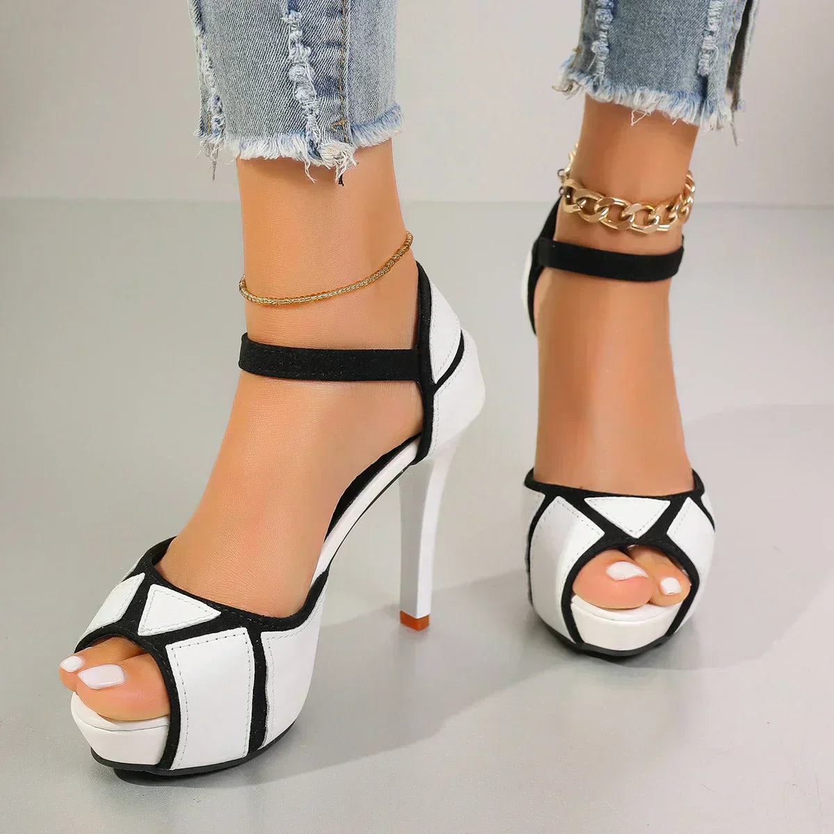 Genesis | Marise Heels