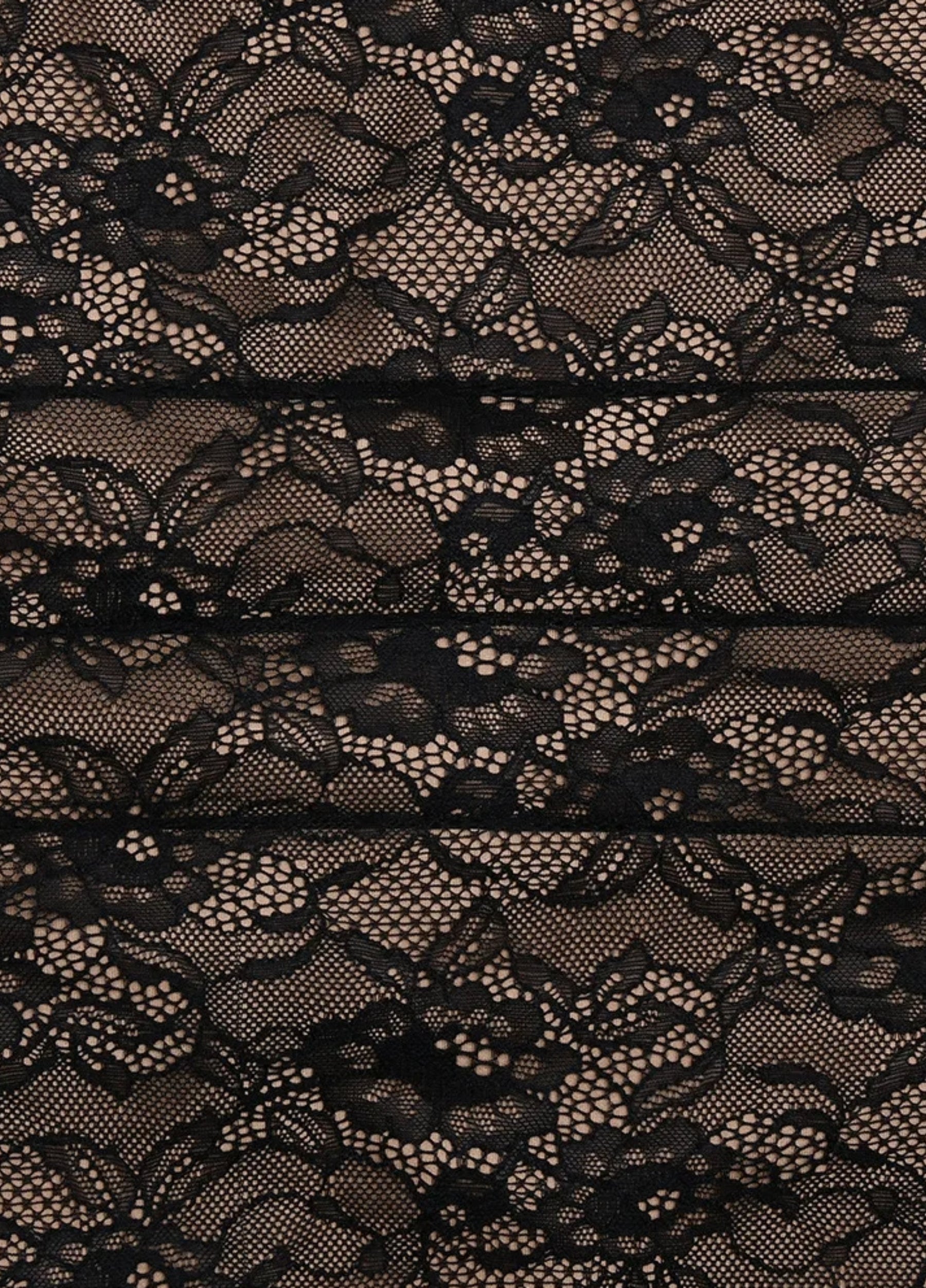 Mia | Noir Lace Maxi Dress