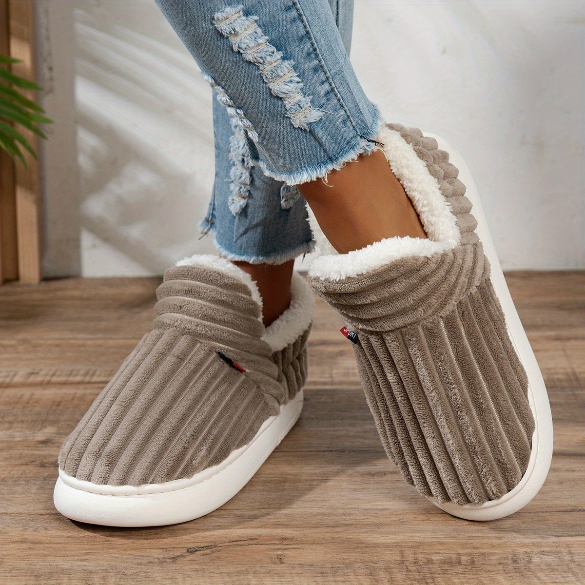 Carolyn | Cozy Winter Slippers
